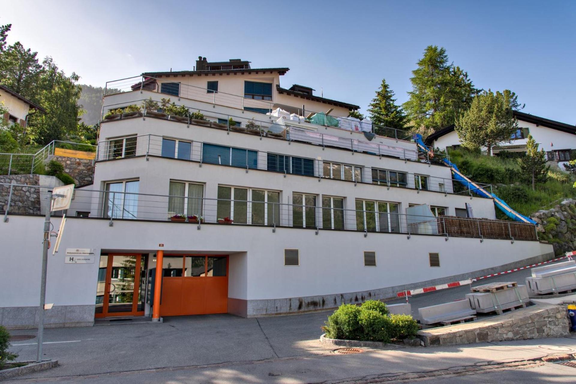 Chesa Quadratscha - Samedan Apartment ภายนอก รูปภาพ